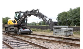 Многофункционални машини Mecalac представени от Роланд Трейдинг