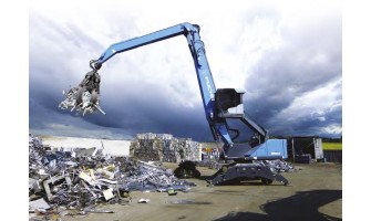 Fuchs MHL350 – здрава и прецизна претоварваща машина за пристанищни дейности
