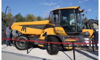 Революционният Mecalac Revotruck спечели награда за най-добър дизайн