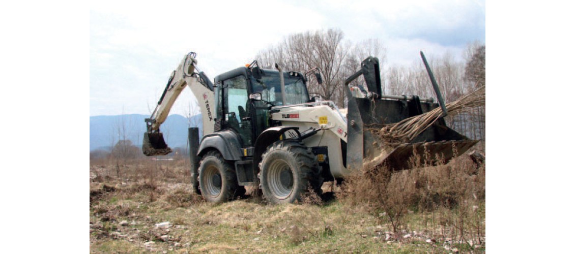 Нови багер-товарачи Terex в българската гора